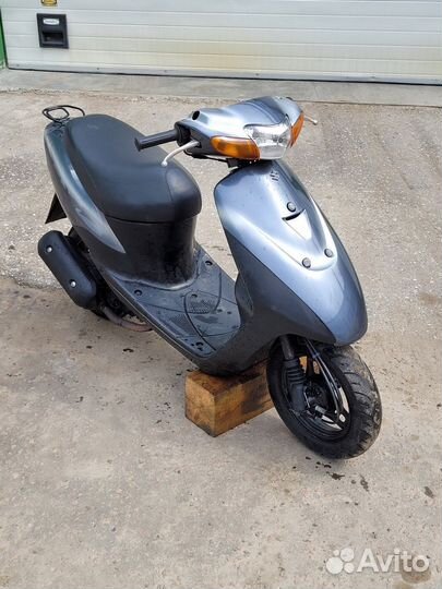 Скутер Suzuki Lets 2