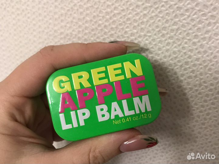 Бальзам hm для губ новый