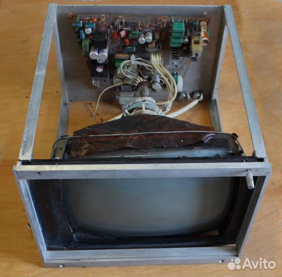 Старинный монитор