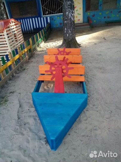 Кораблик детский