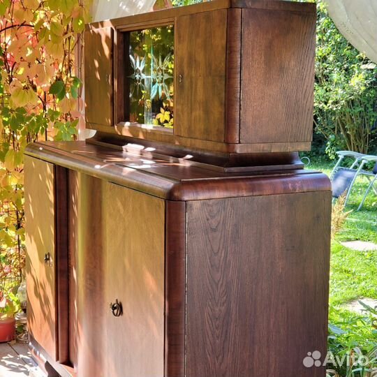 Старинный буфет