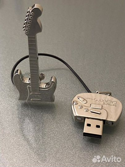 Флэшка 4 GB. Новая