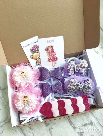 Заколки, бантики, подарочный набор для девочки