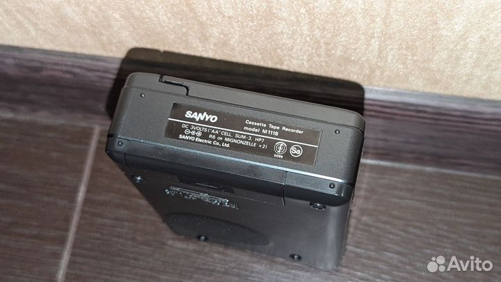 Кассетный плеер Sanyo M1118 не рабочий