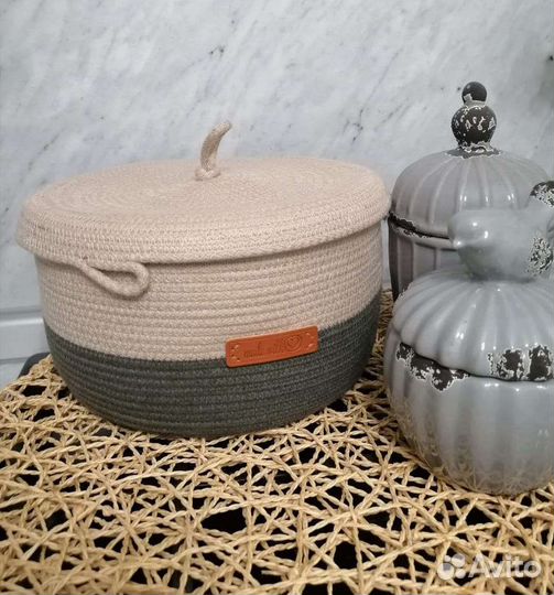 Корзина интерьерная с крышкой