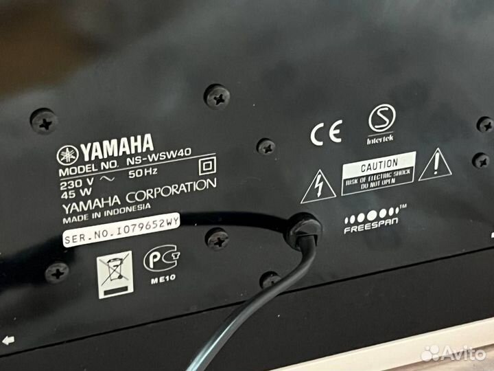 Yamaha YAS-201 саундбар с беспроводным сабвуфером
