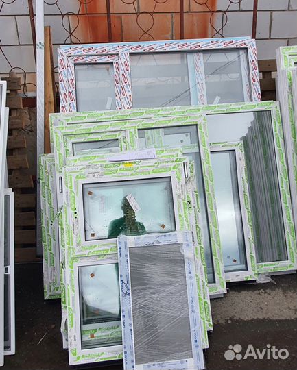 Пластиковые окна двери лоджии