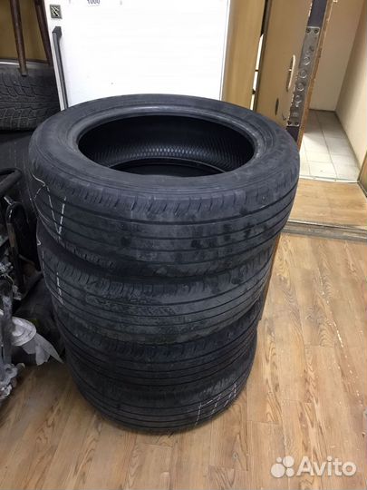 Dunlop Grandtrek ST30 235/55 R18