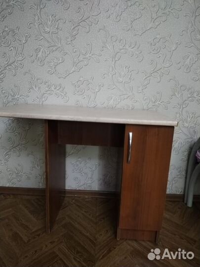 Мебель для парикмахера Кресло. Тележка. Зеркала