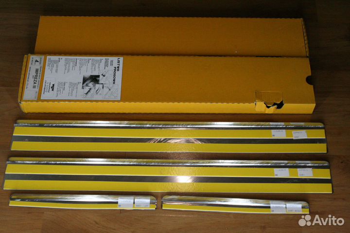 Накладки на пороги Subaru Impreza III