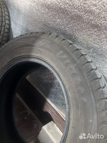 Viatti Bosco Nordico V-523 215/65 R16 98