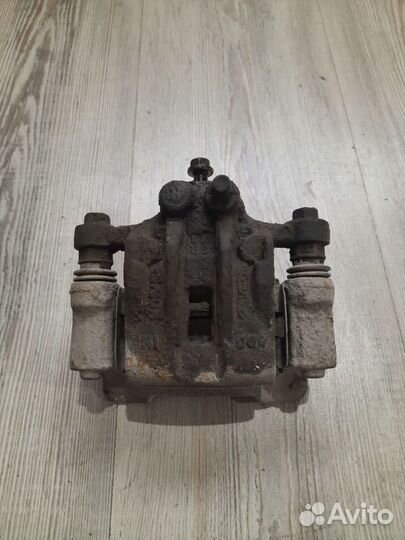 Суппорт тормозной задний Kia sportage 3 Прав