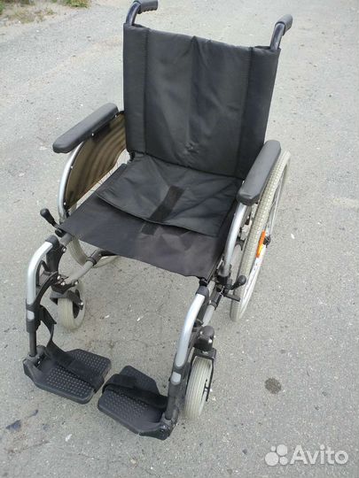 Инвалидная коляска