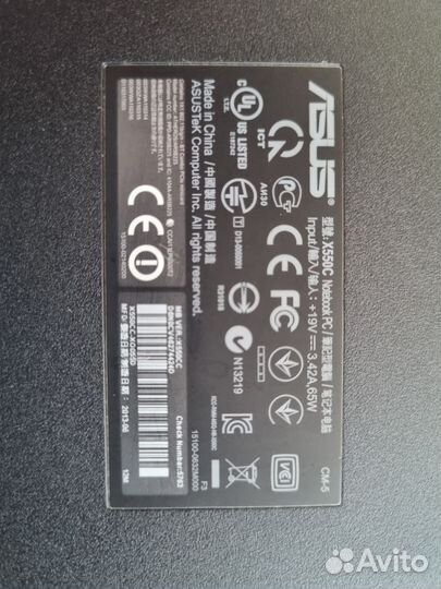 Ноутбук asus X550C
