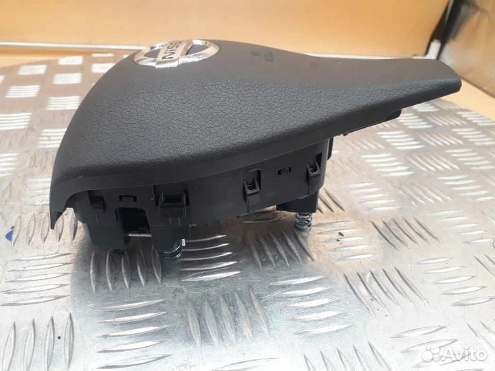 Подушка безопасности в рулевое колесо Nissan X-Tra