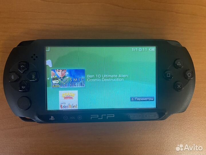 Sony PSP e1008 прошитая + 13 игр