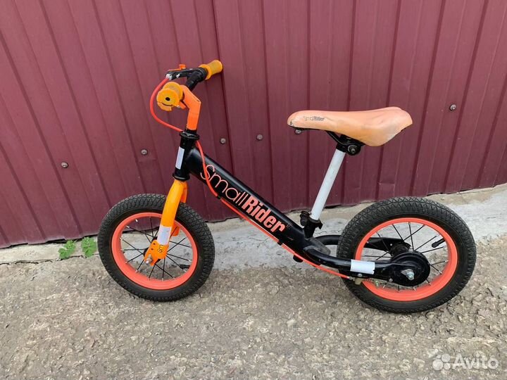 Беговел для малышей от 2 лет