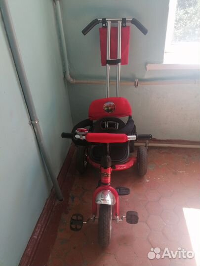 Детский велосипед трехколесный с ручкой