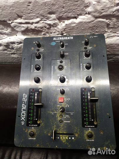 DJ-микшер Allen & Heath xone:22