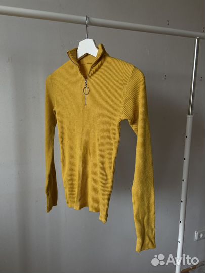 Джемпер с высоким горлом, на замке