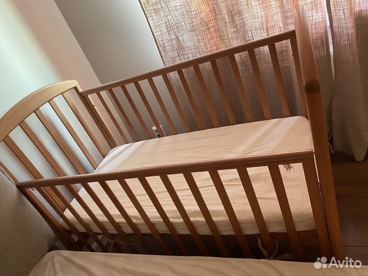 Детская кроватка