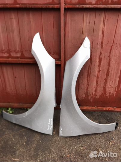 Крыло переднее на мерседес w251 R-class