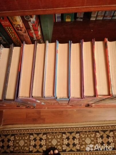 Книги любовные романы, фантастика, детективы