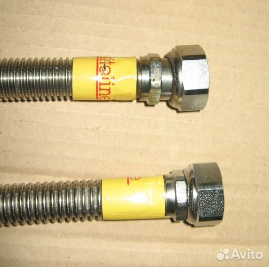 Подводка для газа сильфонная 3/4