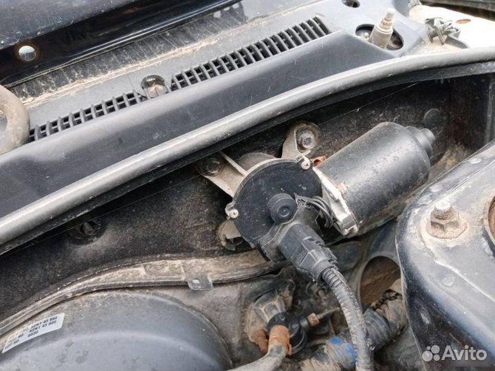 Моторчик дворника передний Kia Spectra