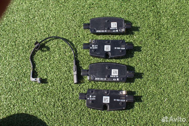 Колодки тормозные задние Tahoe/Escalade 2021г