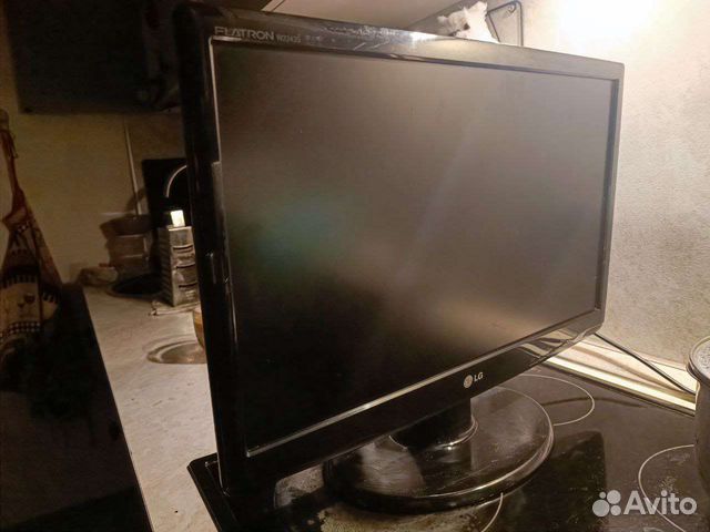 Монитор LG Flatron W2243S 22 дюйма