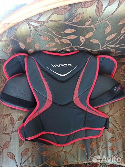 Нагрудник хоккейный