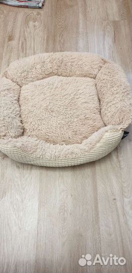 Лежанка для собак средних пород