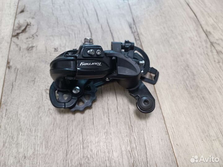 Задний переключатель shimano tourney