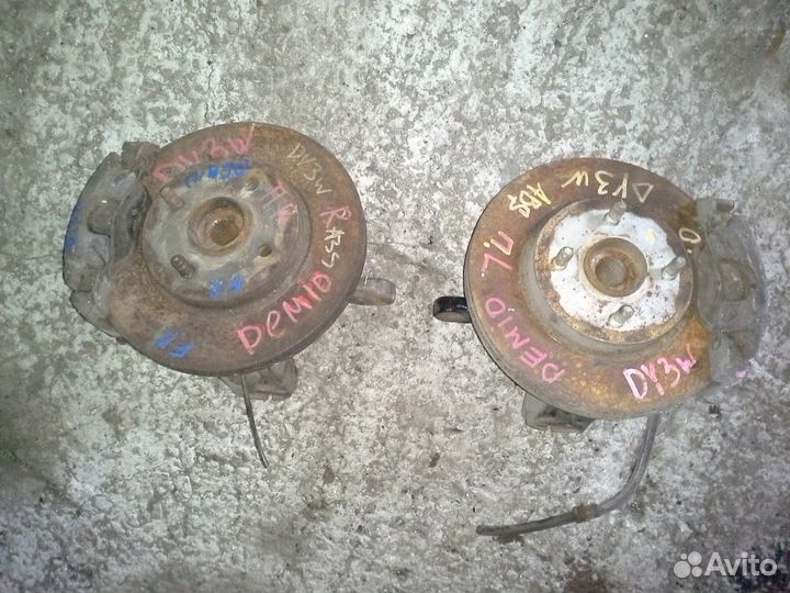 Ступица передняя mazda demio DY3Y