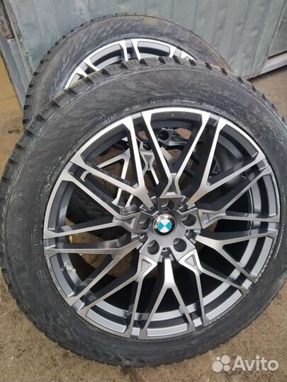 Колеса на BMW X5 G05 X6 G06 r20 5x112 305/40/20 27