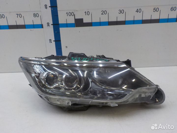 Фара правая Toyota Camry