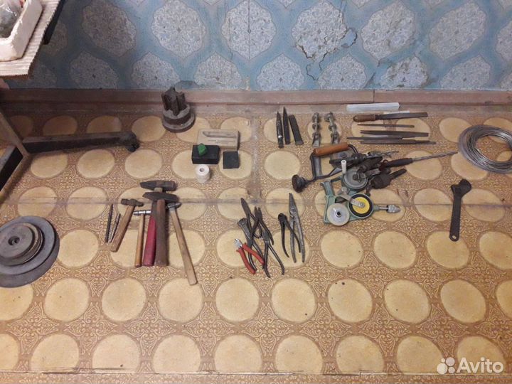 Инструмент б/у