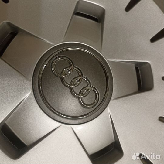 Оригинальные колпаки на audi