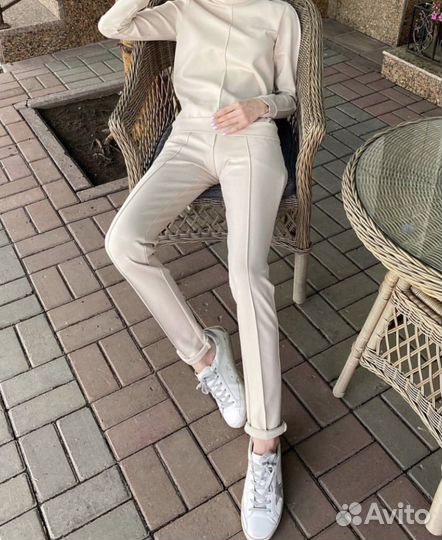 Трикотажный костюм женский