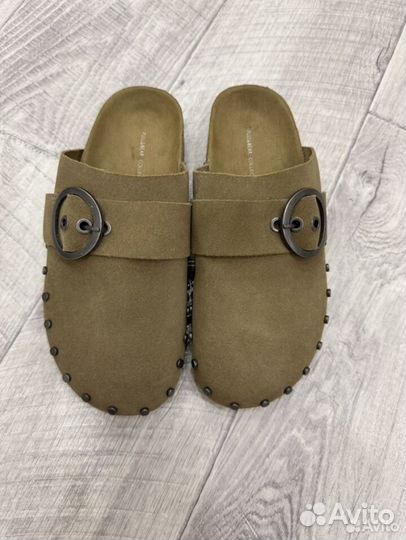 Шлепанцы женские Pull&Bear