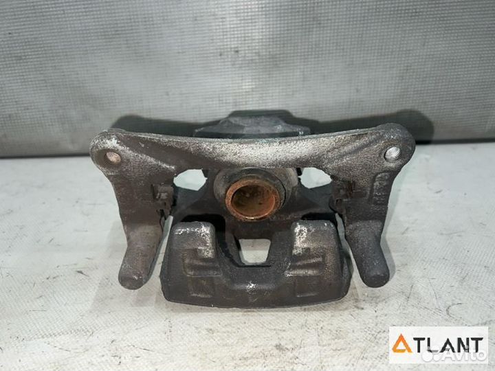 Суппорт задний левый mitsubishi delica D:5