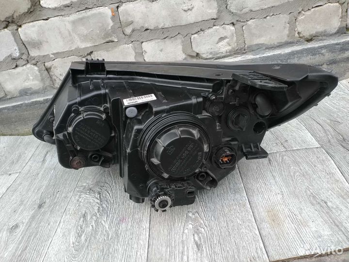 Фара kia sorento