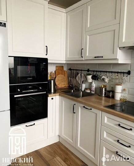 Кухонный гарнитур на заказ в Спб