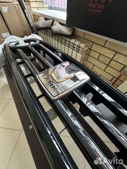 Решетка радиатора Tank 300