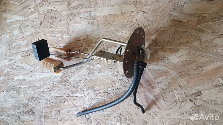 Датчик уровня топлива Mitsubishi Pajero IO Pinin