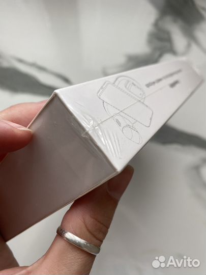 Беспроводная зарядка для iPhone