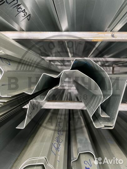 Ремонтный порог правый Skoda SuperB