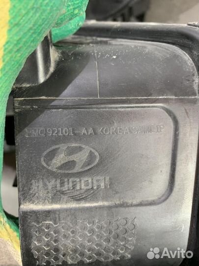 Фара левая Hyundai Elantra