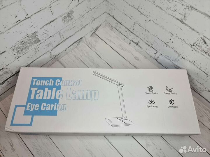 Лампа настольная